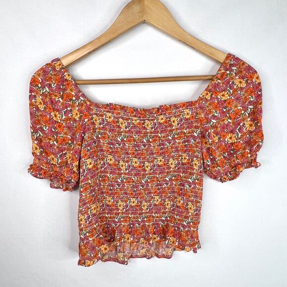 SO Floral Smocked Crop Top - Picture 2 of 6